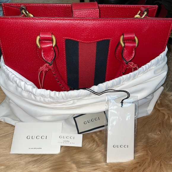Gucci Red Leather Bag - Picture 1 of 17